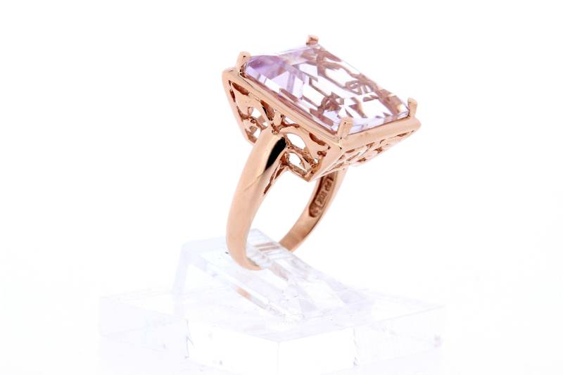 Rosenquarz Aus 10-Karätigem Roségold Mit Floraler Pierce-Arbeit von timekeepersinclayton