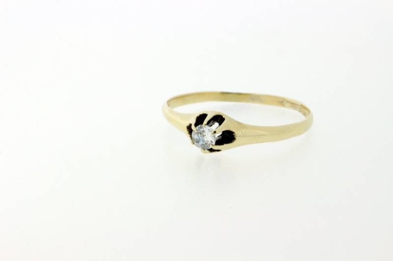 Sechs Prong-Diamant-Solitär 14K Gelbgold Ring Sechs Prong-Diamant-Solitär 14K Gelbgold Ring von timekeepersinclayton