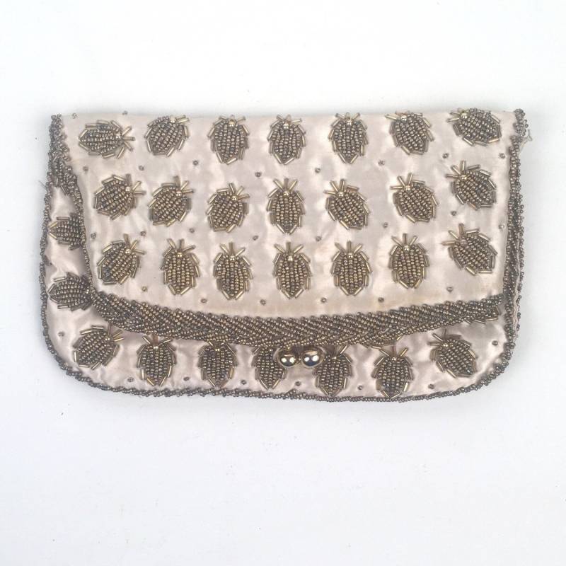 Vintage 1960Er Jahre Elfenbein Hand Perlen Clutch Abendtasche Vintage 1960Er Jahre Elfenbein Hand Perlen Clutch Abendtasche von timelesspieces