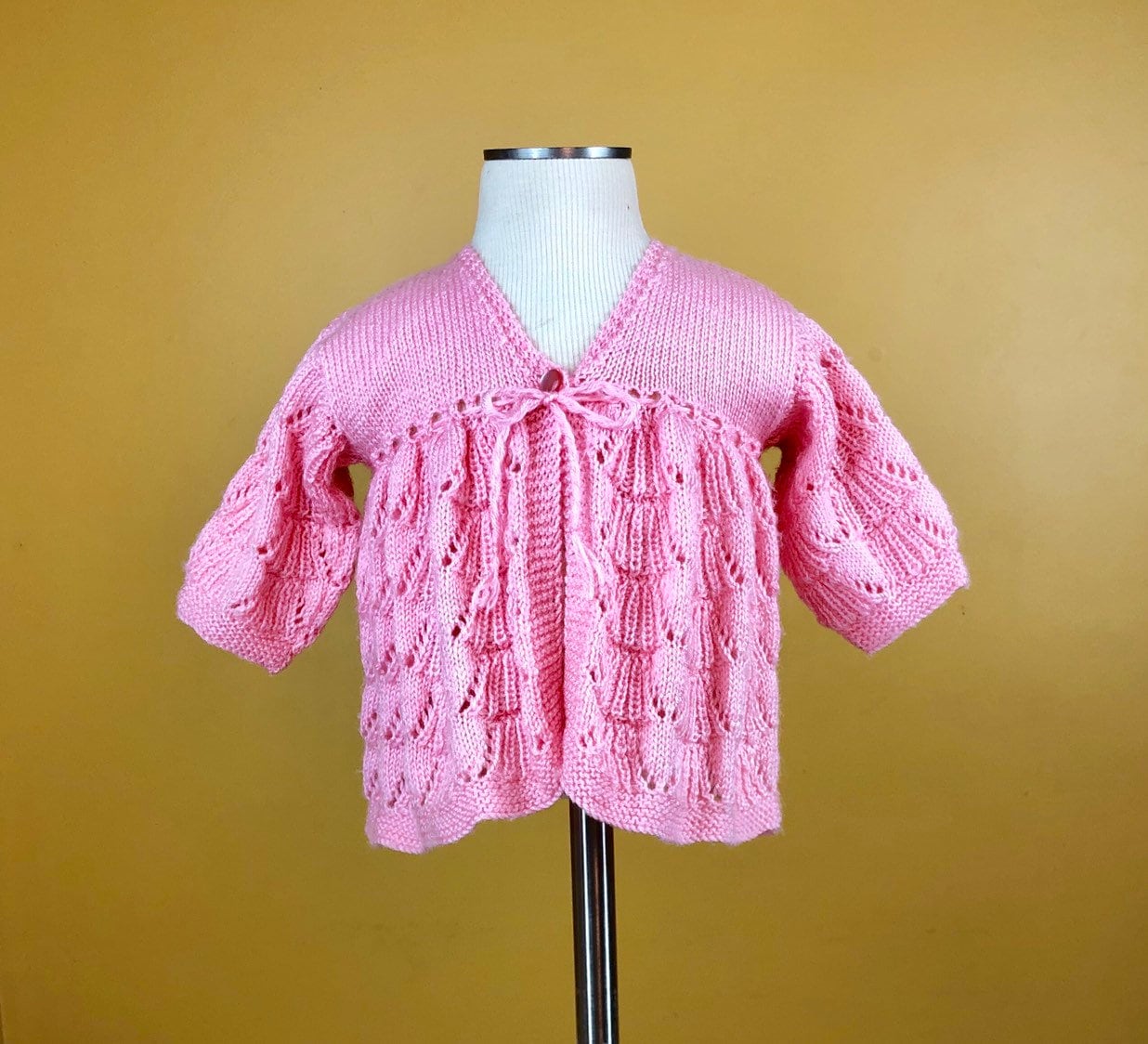 Vintage 1970Er Jahre Mädchen Rosa Strickjacke von timelesspieces