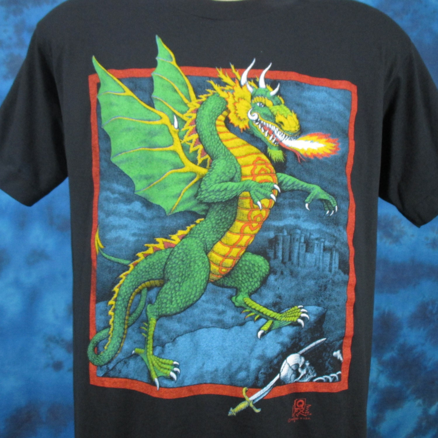 Vintage 80Er Jahre Feuer Speiender Drachen Cartoon Paper Skinny T-Shirt Klein Fantasy Burg Mittelalter Biker Schwert Goth Rock Punk von timetraveltees