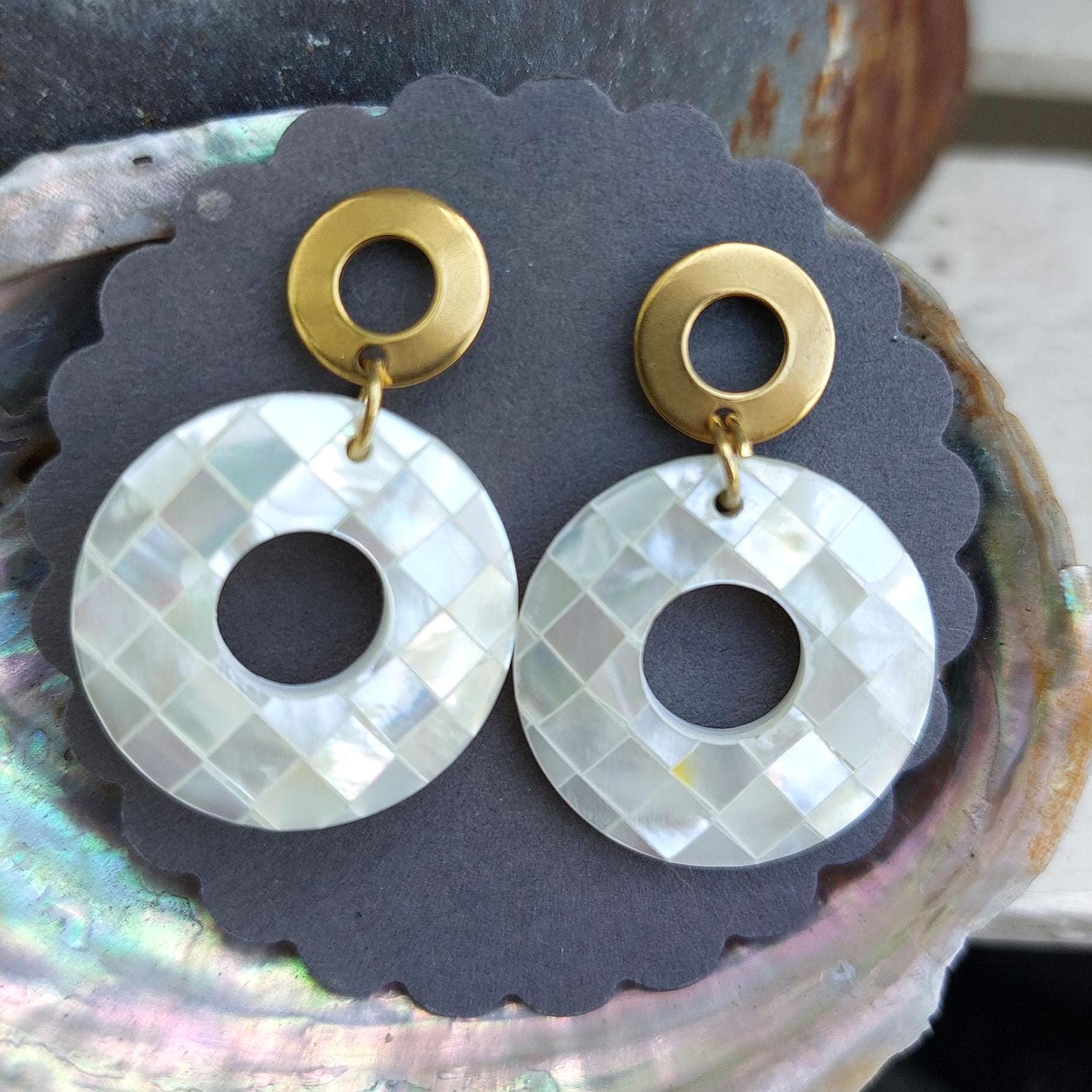 Perlmutt Ohrringe Hängend, Kleine Hängende Ohrringe, Ohrringe Perlmutt, Glitzernde Ohrringe, Trend Geschenke Frauen, Weihnachtsgeschenk Für Sie von tinasschmuckestuecke