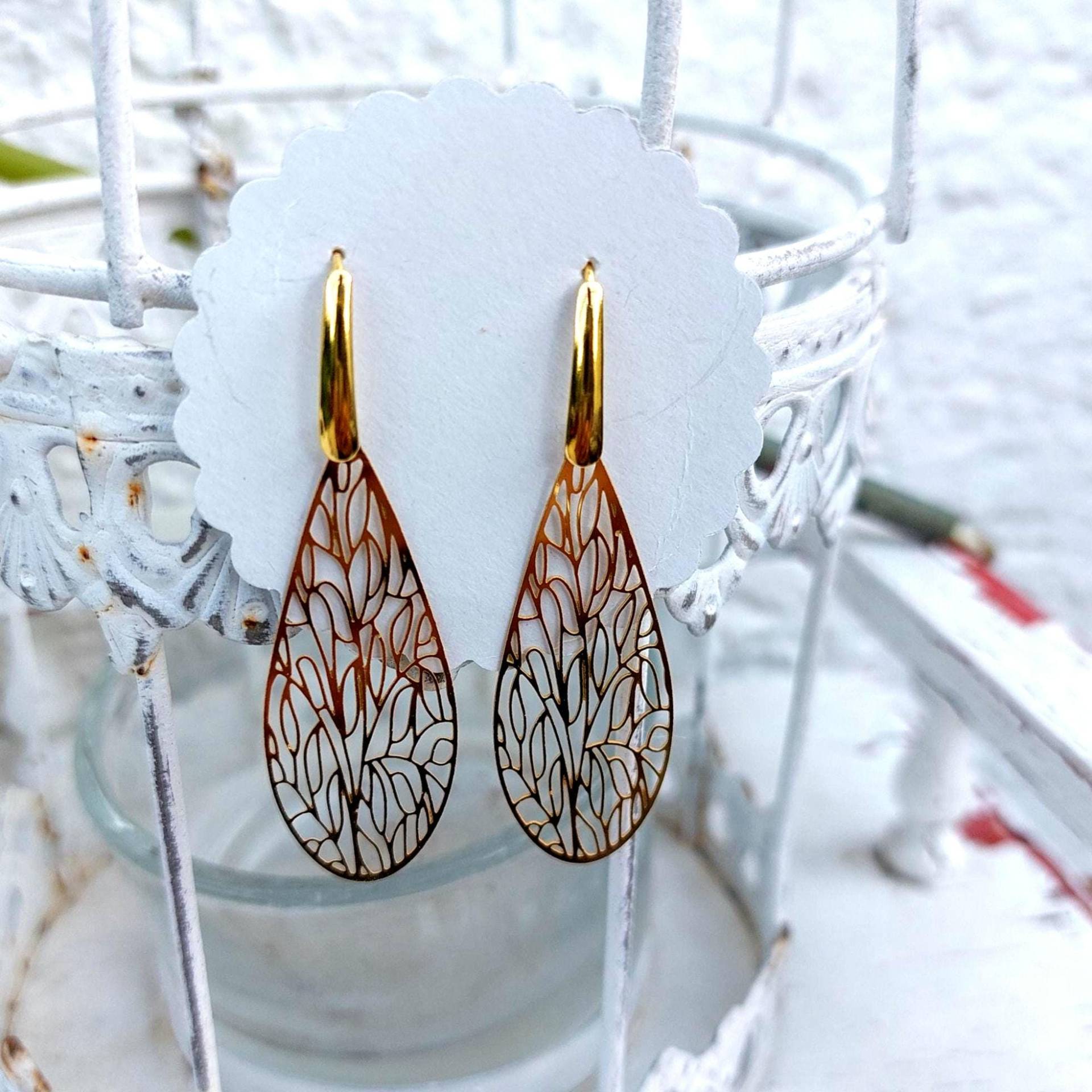 statement Ohrringe Gold, Filigrane Ohrringe, Hängend Ohrringe Trend, Geschenk Frauen, Blatt Anhänger von tinasschmuckestuecke