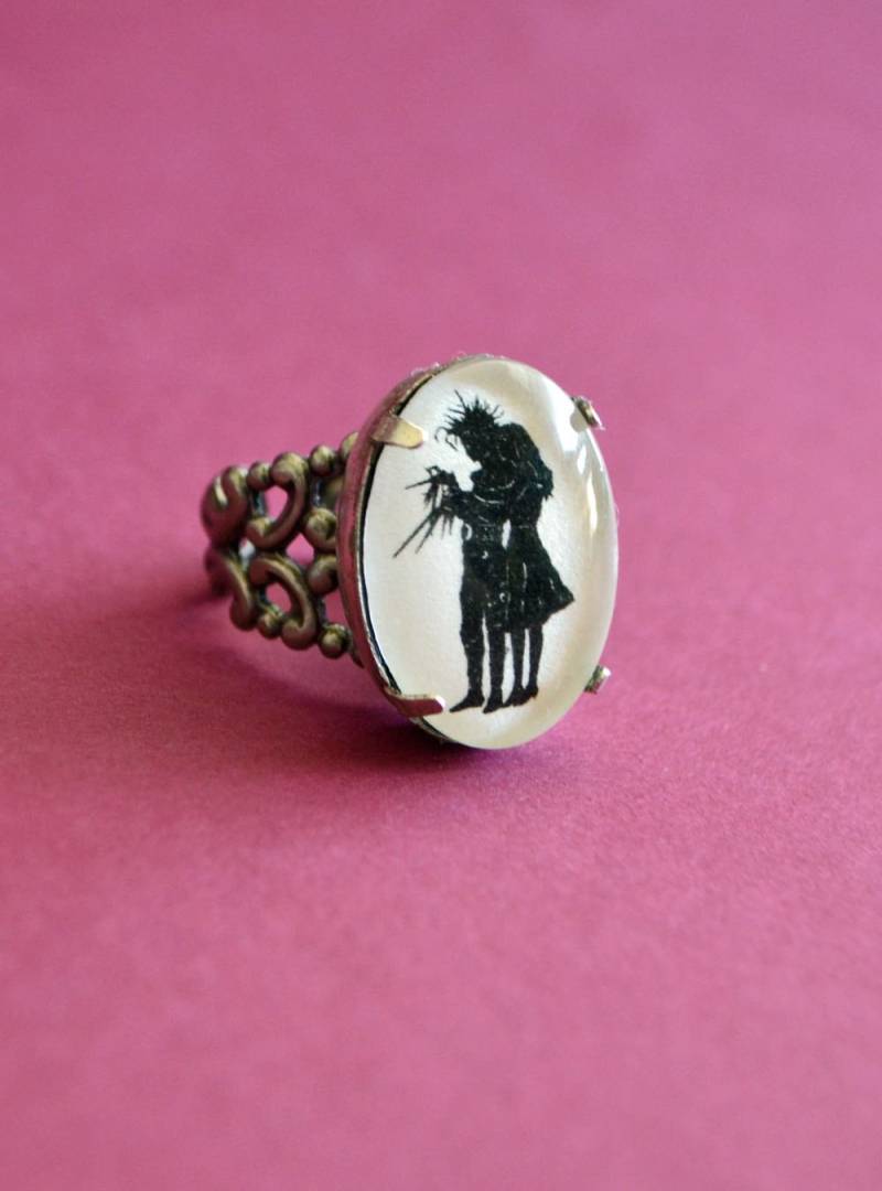 Edward Scissorhands Ring - Silhouette Schmuck Edward Scissorhands Ring - Silhouette Schmuck von tinatarnoff