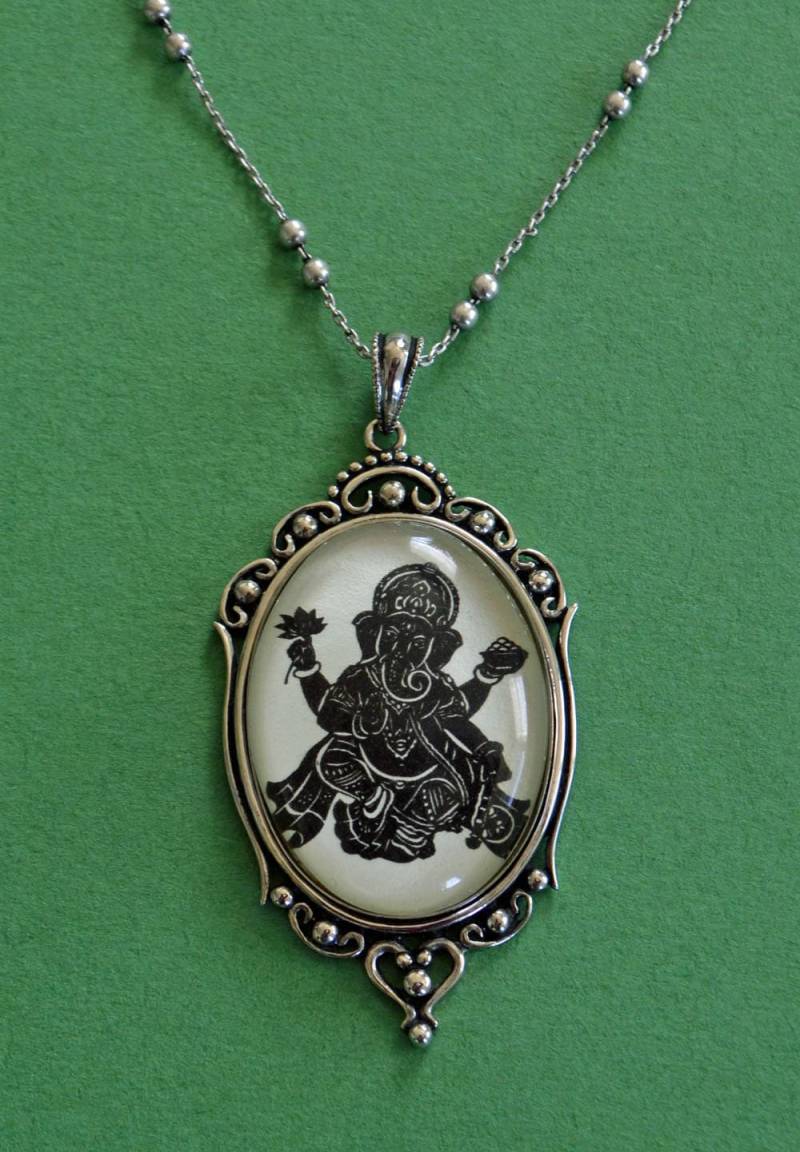 Ganesh Halskette, Anhänger An Kette - Silhouette Schmuck Ganesh Halskette, Anhänger An Kette - Silhouette Schmuck von tinatarnoff