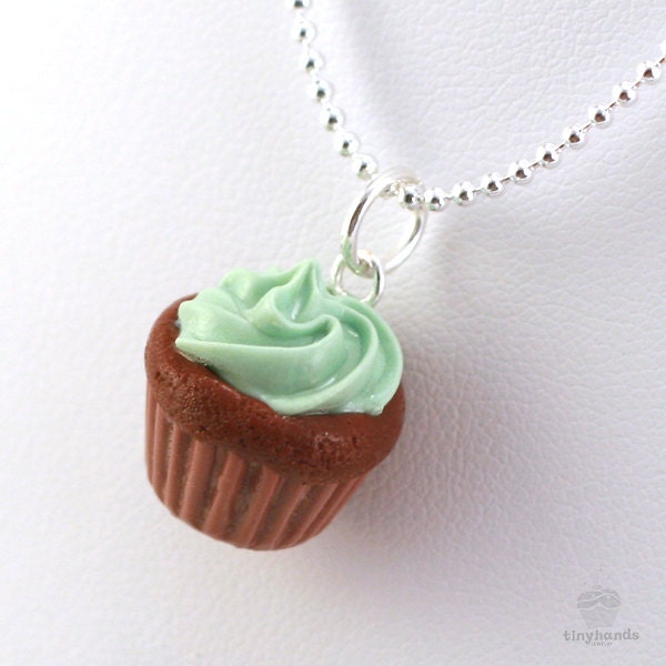 Lebensmittel Schmuck Duft Minze Schokolade Chip Cupcake Halskette Handgemachte Verlockende Festlichkeit Polymer Clay Anhänger Einzigartige Muffin Lebensmittel Schmuck Duft Minze Schokolade Chip Cupcake Halskette Handgemachte Verlockende Festlichkeit Polymer Clay Anhänger Einzigartige Muffin von tinyhands