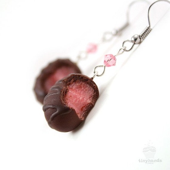 Lebensmittel Schmuck Duftende Kirsche Schokolade Trüffel Ohrringe Kawaii Süße Polymer Clay Miniatur Super Glitzernde Geburtstagsgeschenk Lebensmittel Schmuck Duftende Kirsche Schokolade Trüffel Ohrringe Kawaii Süße Polymer Clay Miniatur Super Glitzernde Geburtstagsgeschenk von tinyhands