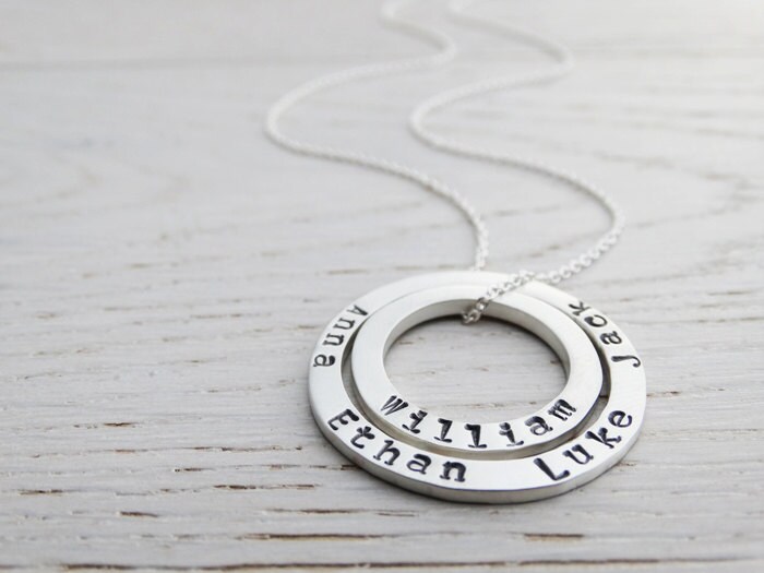 Personalisierte Doppel Silber Kreis Halskette Mit Hand Gestempelt Namen | Sterling von tinysilver