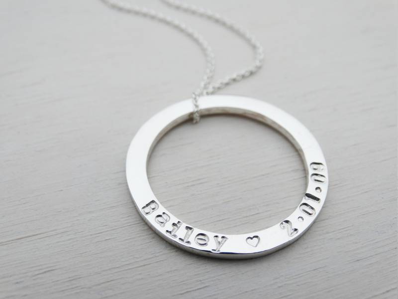 Personalisierte Silber Kreis Halskette | Sterling Handgestempelte Namen von tinysilver