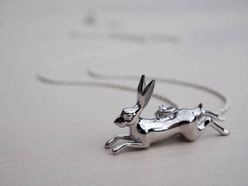 Springende Hase Halskette | Sterling Silber von tinysilver