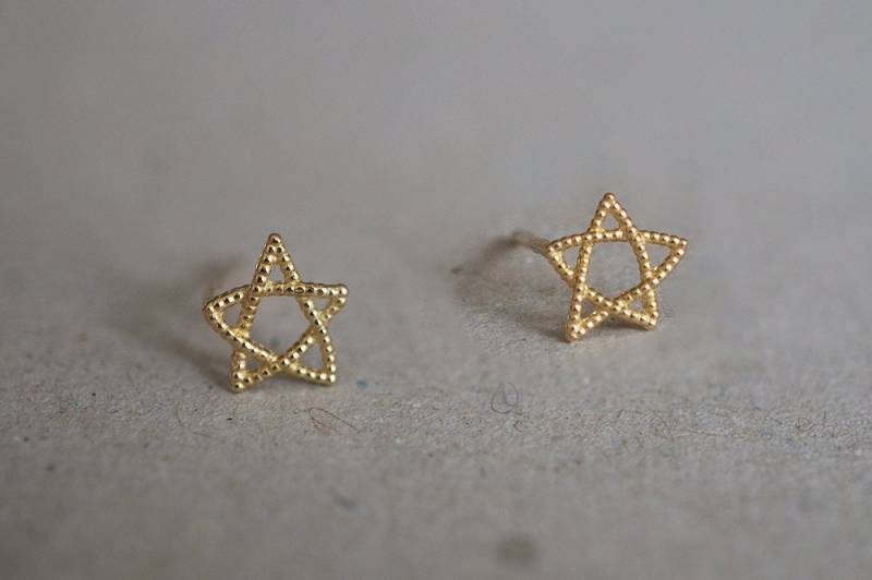 10K Solid Gold Tiny Star String Line Ohrstecker Echtgold - Tge012 von tinytinygold