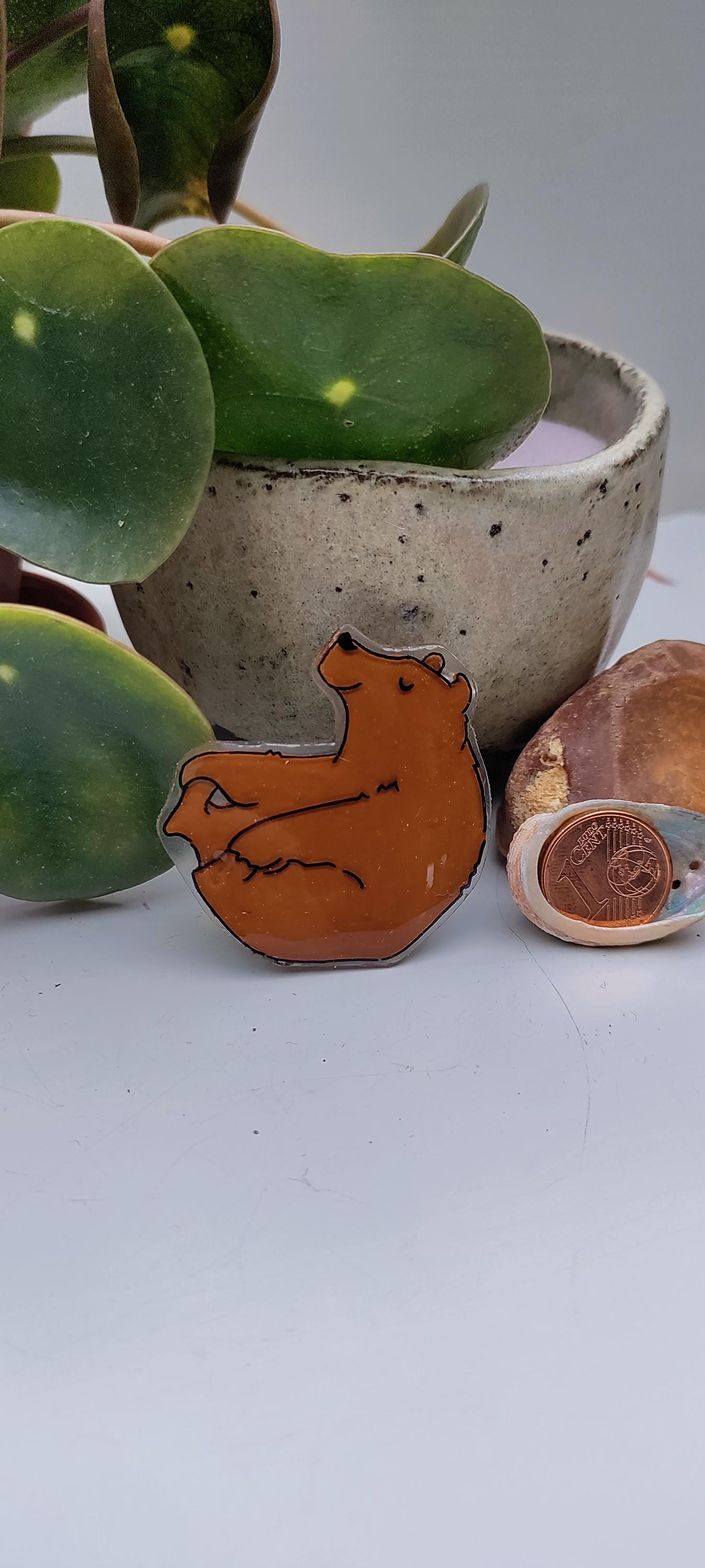 Miniatur Bärenpin, Handgemachter Schmuck Aus Schrumpffolie, Miniatur-Tierschmuck Miniatur Bärenpin, Handgemachter Schmuck Aus Schrumpffolie, Miniatur-Tierschmuck von tinyzingers