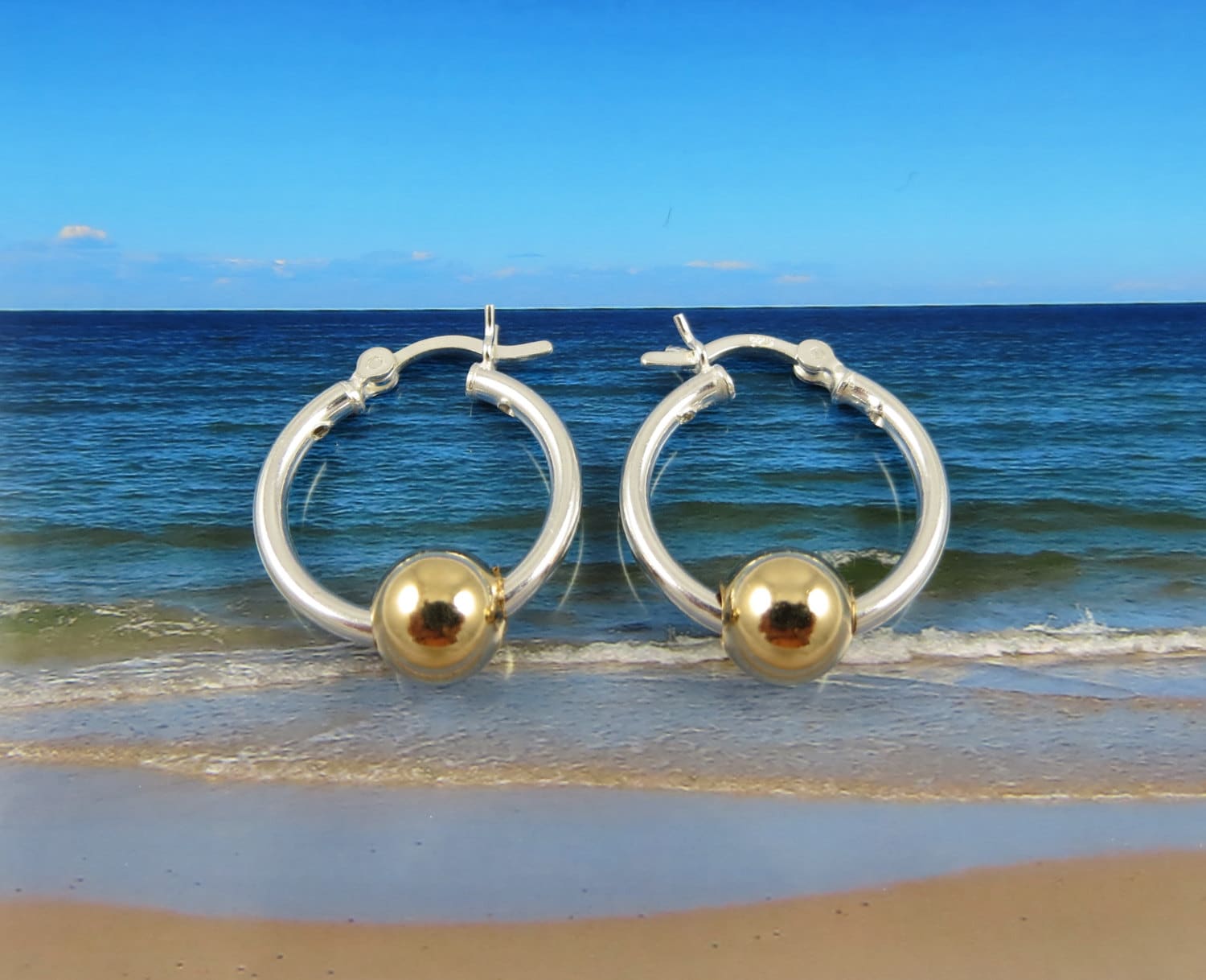 Silber Creolen Mit Goldkugeln - Und Gold Ohrringe-Brautjungfern von tiposcreations