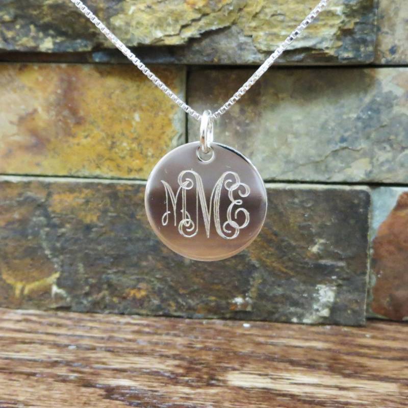 sterling Silber Halskette - 20 Mm Initial Anhänger Personalisiert Monogrammiert Brautjungfern Geschenk Geschenke Für Sie Muttertag Hochzeit sterling Silber Halskette - 20 Mm Initial Anhänger Personalisiert Monogrammiert Brautjungfern Geschenk Geschenke Für Sie Muttertag Hochzeit von tiposcreations