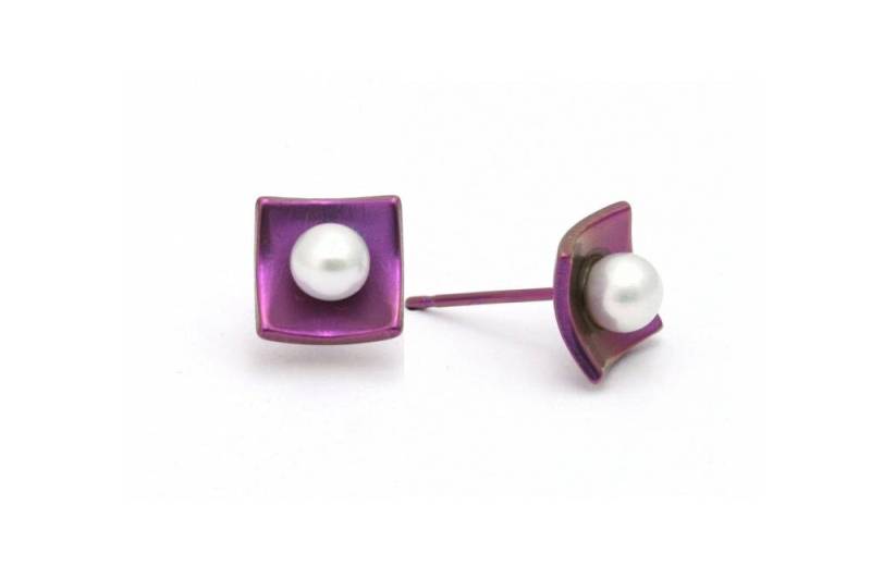 Titanium Earstuds, No Allergies Available in Different Colours von titanium