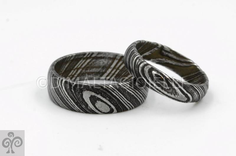 Damaststahl Ehering Set Dome Passende Bands von titaniumbands