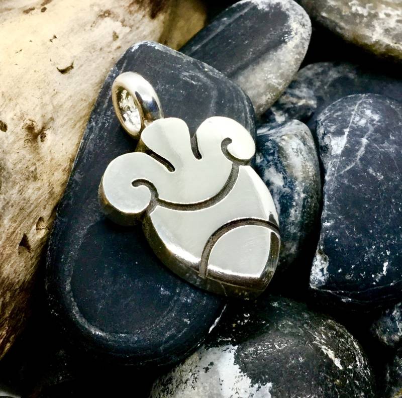 Yolotl | Herz Sterling Silber Charm Yolotl | Herz Sterling Silber Charm von tlakuilokalli