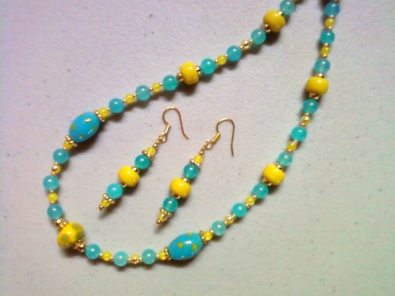 Aqua Blau Und Sonnig Gelb Halskette Ohrringe | 0729 Aqua Blau Und Sonnig Gelb Halskette Ohrringe | 0729 von tlcorbett