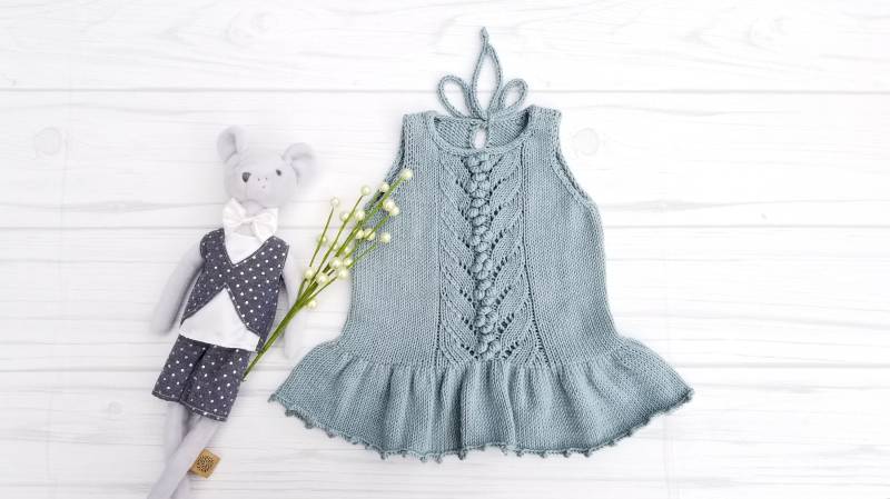 Spitze Blüte. Handgestricktes Baby Top. Baumwoll Mädchen Top Mit Popcorns. Retro Style Sommer von tlcrochetknitting