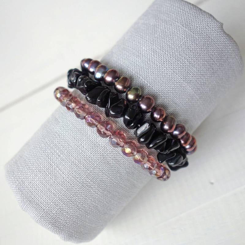 Multi Strang Perlen Manschette Armband Pfau Süßwasserperlen Schwarz Achat Steine Lila Memory Wire Layered Für Frauen von tline
