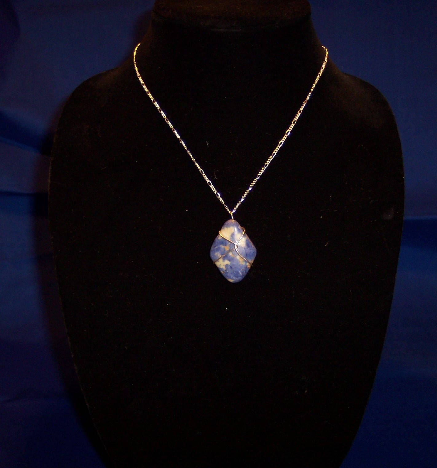 Trommelsteine Sodalith in Sterling Silber - Anhänger von tnmjewelrydesigns