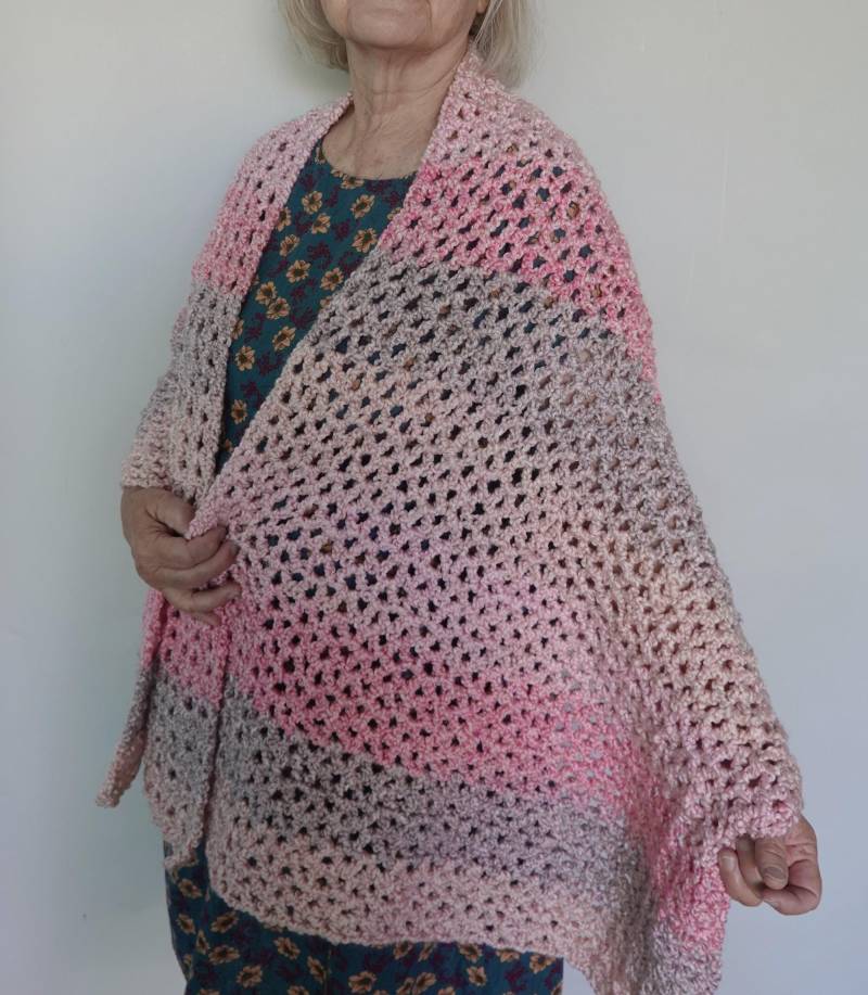 Gehäkelte Stola Rosa Acryl-Gittermuster-Wrap von toivima