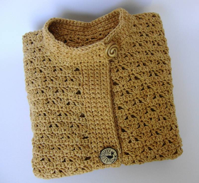 Handgehäkelte Baumwolle Strickjacke Goldgelbe Jacke, Grösse M von toivima