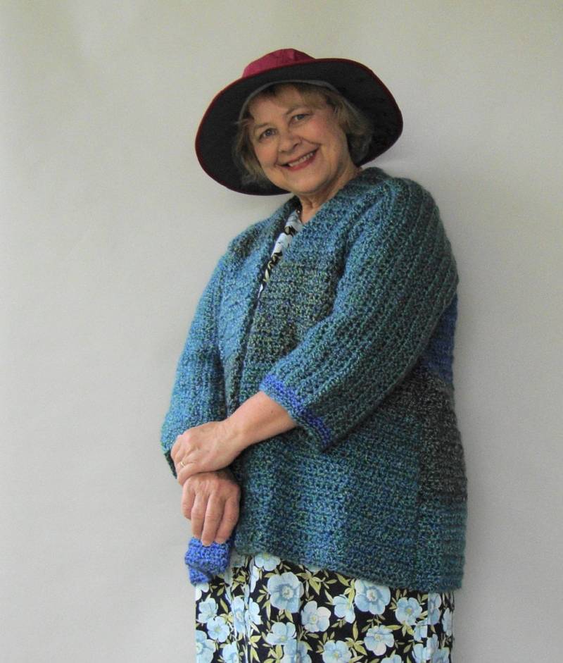 Handgehäkelte Strickjacke Lakeside Stripes Acryl Jacke von toivima