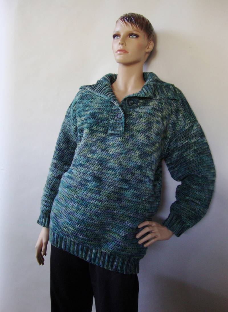 Handgehäkelter Pullover Aus Merino Wolle Blau Grün Mit V-Ausschnitt, Größe M von toivima