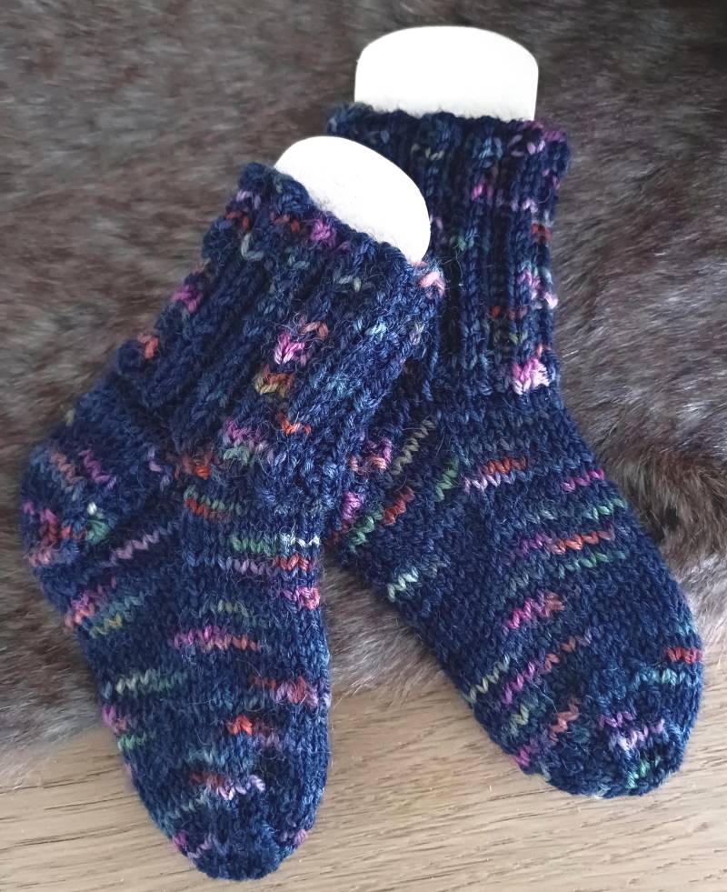 Handgestrickte Socken Gestrickte Babysocken Dunkelblau Gr. 62/68 Ca. 11 cm Babysöckchen Baby Kinder Handgestrickte Socken Gestrickte Babysocken Dunkelblau Gr. 62/68 Ca. 11 cm Babysöckchen Baby Kinder von tollewolle03