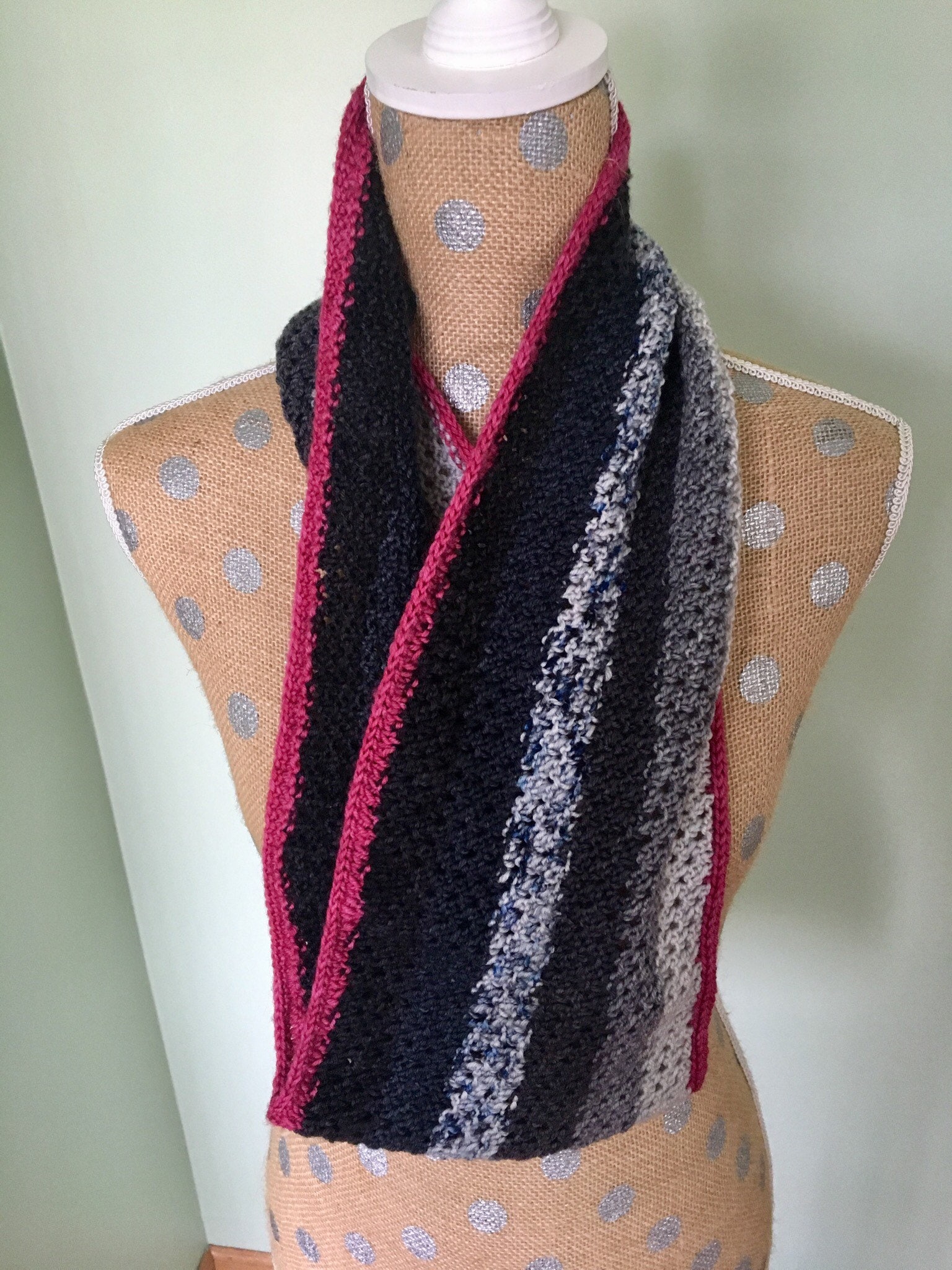 Handgestrickter Loop-Schal von tonebelle