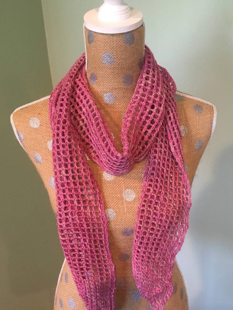 Lacy Pink Strickschal von tonebelle