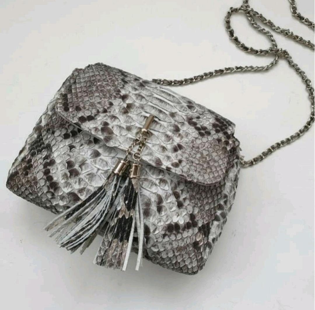 Natürliche Python-Tasche #python-Tasche #gesteppte Tasche #schlangenledertasche #ledertasche #pythonhandtasche #python Geldbörse #tasche Natürliche Python-Tasche #python-Tasche #gesteppte Tasche #schlangenledertasche #ledertasche #pythonhandtasche #python Geldbörse #tasche von topleatherbali
