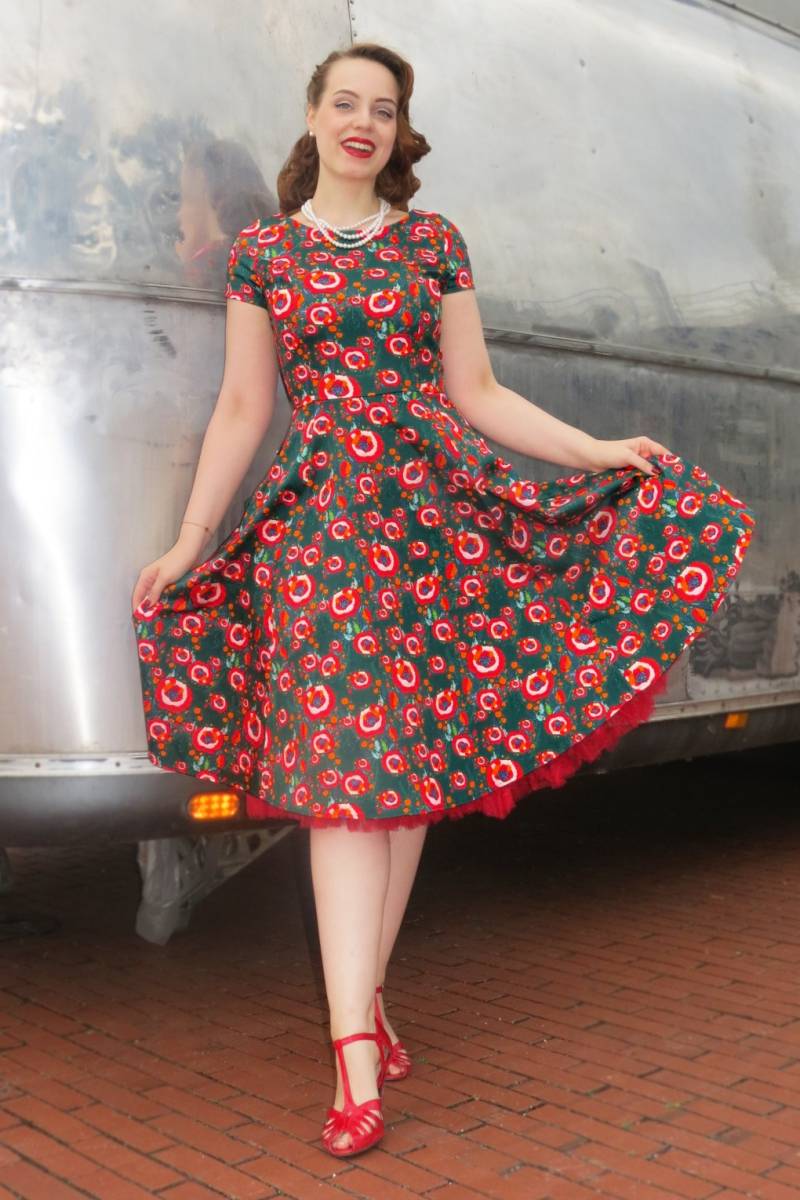 Adriana Poppy Swingkleid in Dunkelgrün Adriana Poppy Swingkleid in Dunkelgrün von topvintage boutique collection