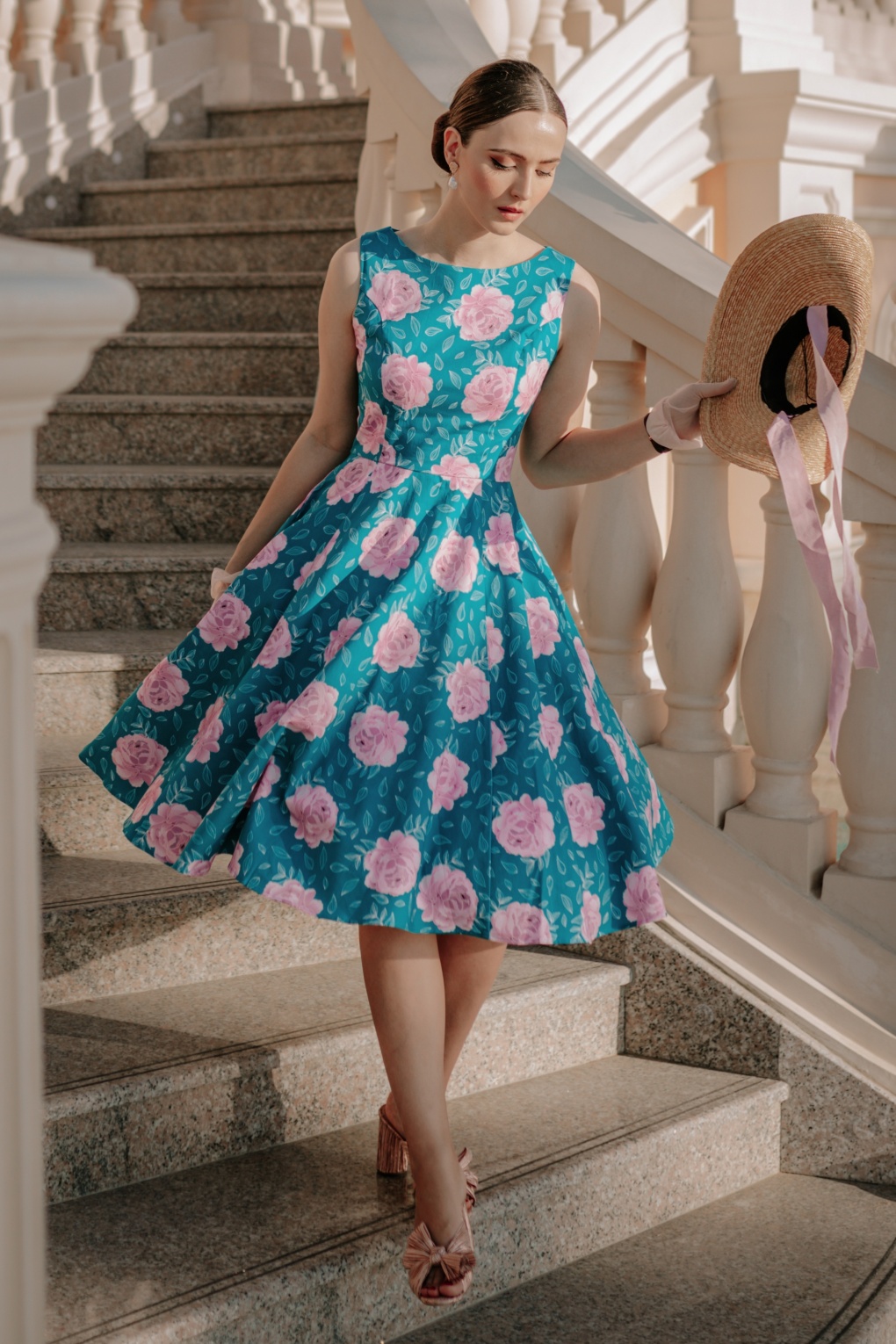 Adriana Swing-Kleid mit Blumenmuster in Blaugrün von topvintage boutique collection