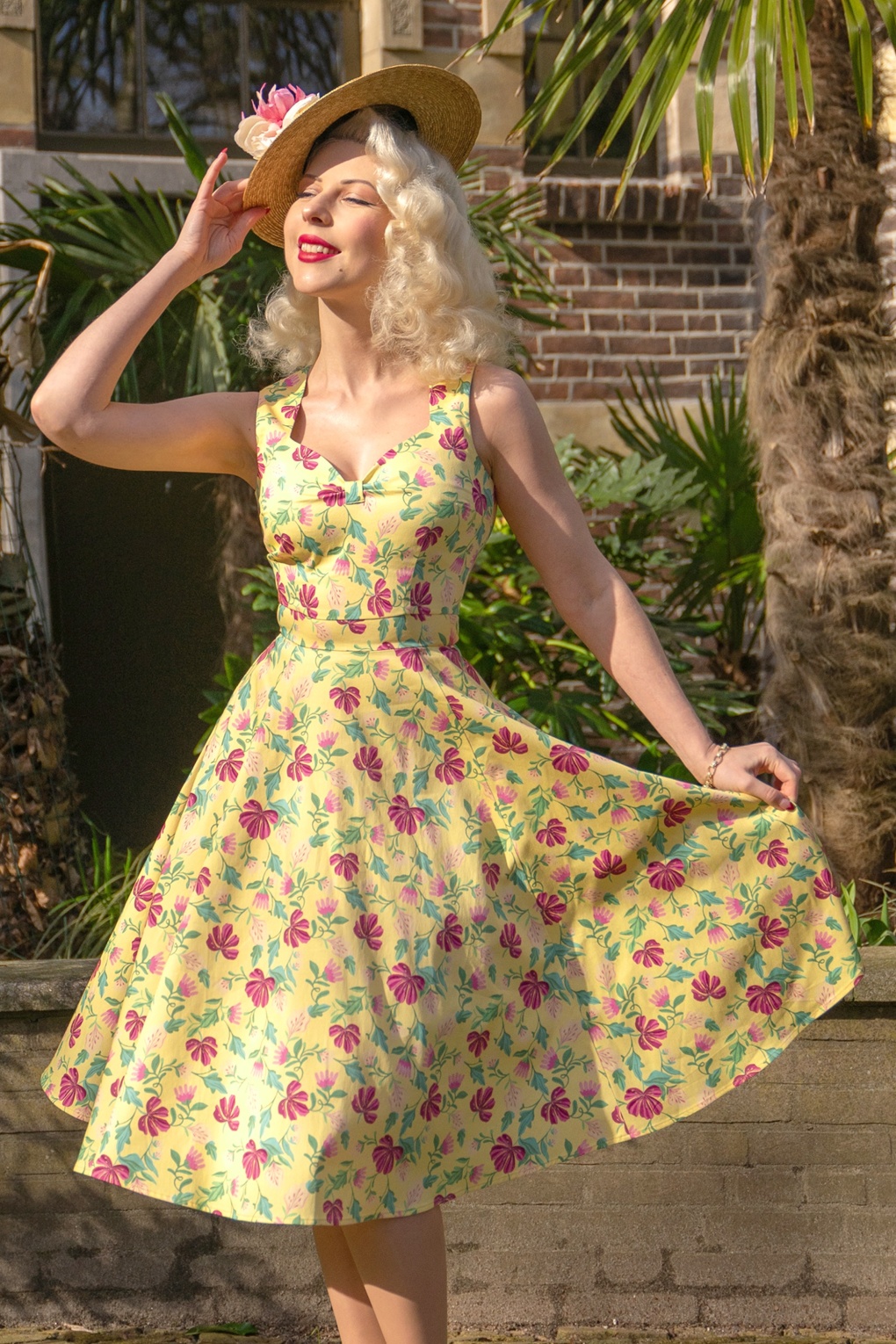 TopVintage exklusiv ~ Eliane Floral Swing Kleid in Hellgelb von topvintage boutique collection