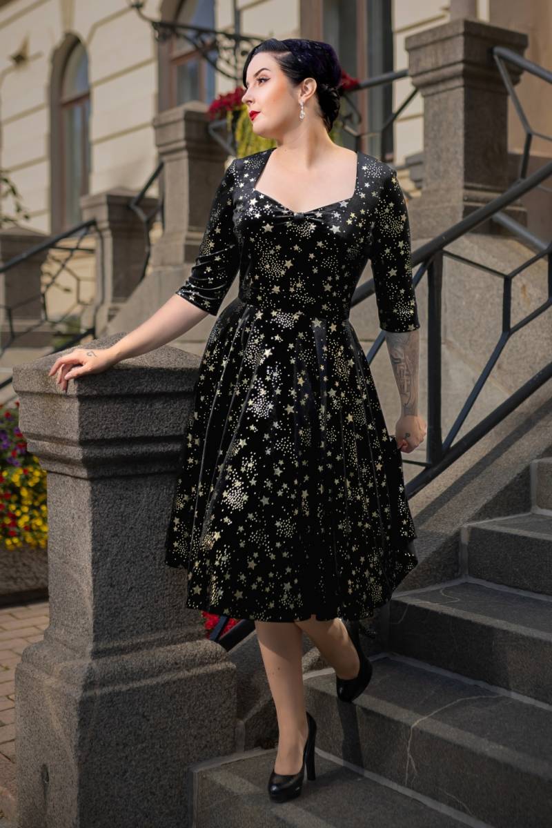 Topvintage exklusiv ~ Eliane Samt Sterne Swing Kleid in Schwarz Topvintage exklusiv ~ Eliane Samt Sterne Swing Kleid in Schwarz von topvintage boutique collection