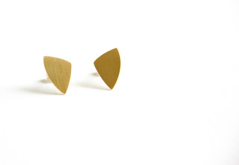 24K Vergoldete Sterling Silber Dreieck Ohrstecker Geometrisch Minimalist Beiträge 24K Vergoldete Sterling Silber Dreieck Ohrstecker Geometrisch Minimalist Beiträge von tothemetal