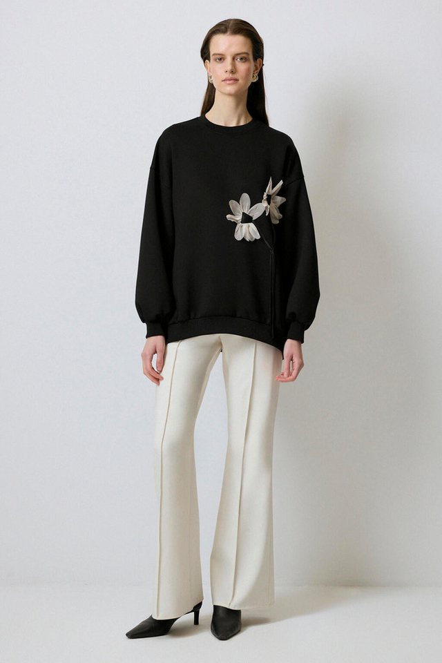 touche prive Kapuzenpullover SWEATSHIRT AUS SCUBA-STOFF MIT BLUMENDETAILLIERT von touche prive