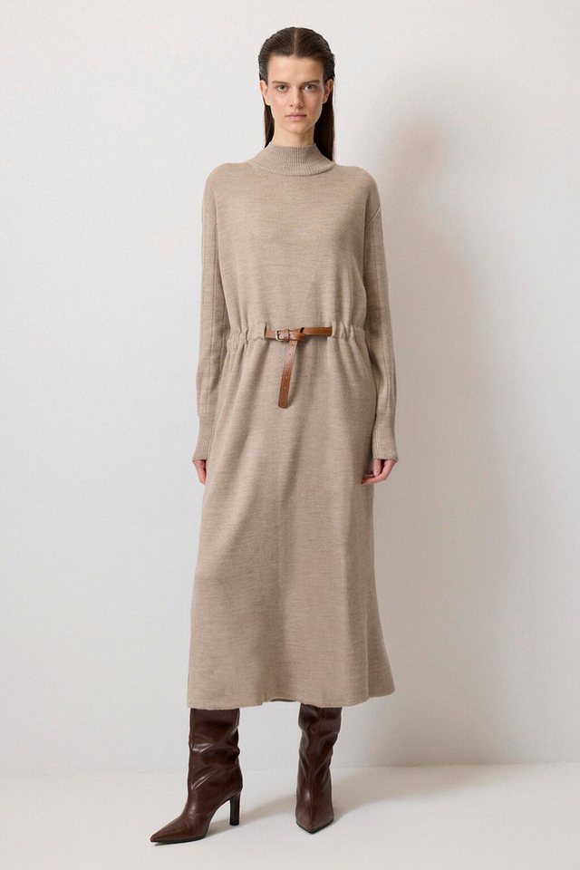 touche prive Maxikleid STRICKKLEID MIT TAILLE UND GÜRTEL von touche prive