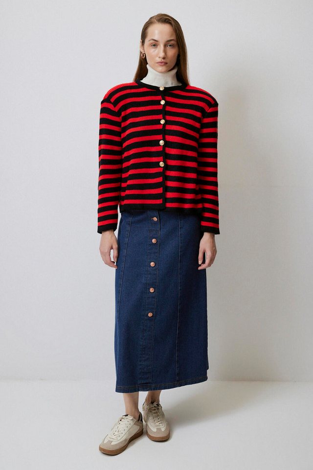 touche prive Strickjacke GESTREIFTE KURZE Strickjacke mit goldenen Knöpfen von touche prive