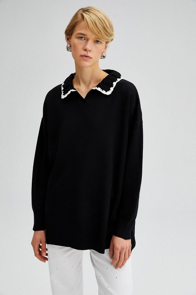touche prive Sweatshirt STRICKPULLOVER MIT HÄKELDETAILS touche prive Sweatshirt STRICKPULLOVER MIT HÄKELDETAILS von touche prive