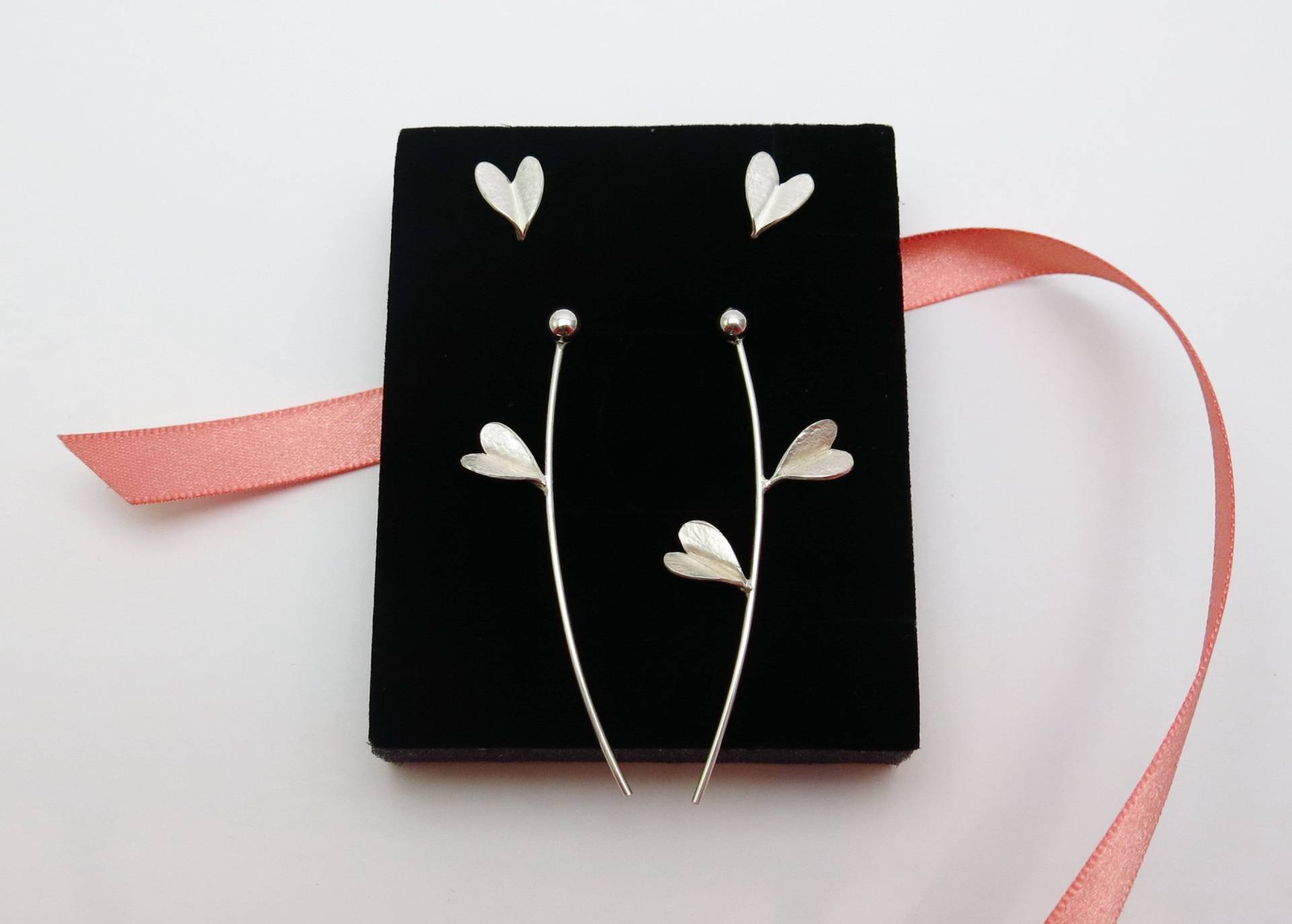 Love Leaves Ohrringe, Massives Silber, Handgefertigt, 3-In-1, Austauschbar, Lang Und Asymmetrisch, About Collection Love Leaves Ohrringe, Massives Silber, Handgefertigt, 3-In-1, Austauschbar, Lang Und Asymmetrisch, About Collection von touratour