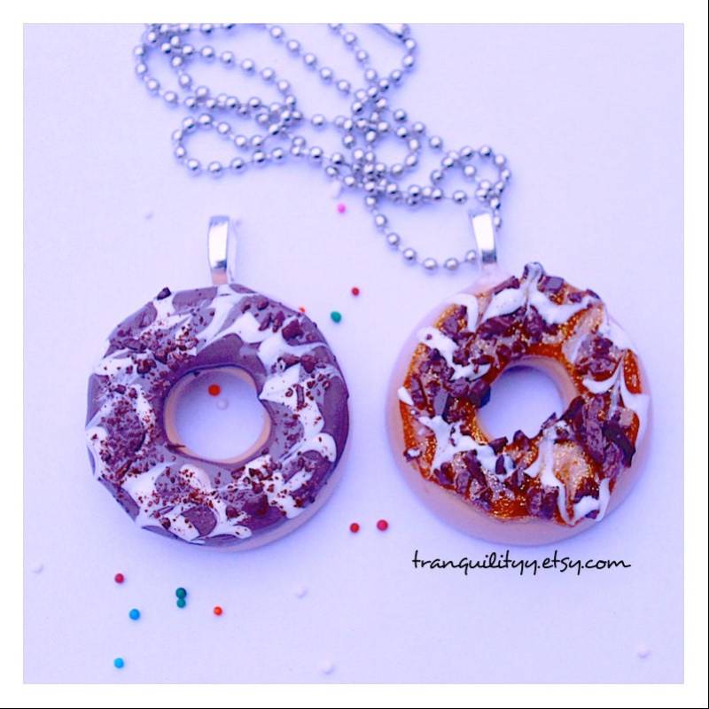 Donut-Halskette Oder Schlüsselanhänger Polymer Clay Candy Schmuck Donut-Halskette Oder Schlüsselanhänger Polymer Clay Candy Schmuck von tranquilityy