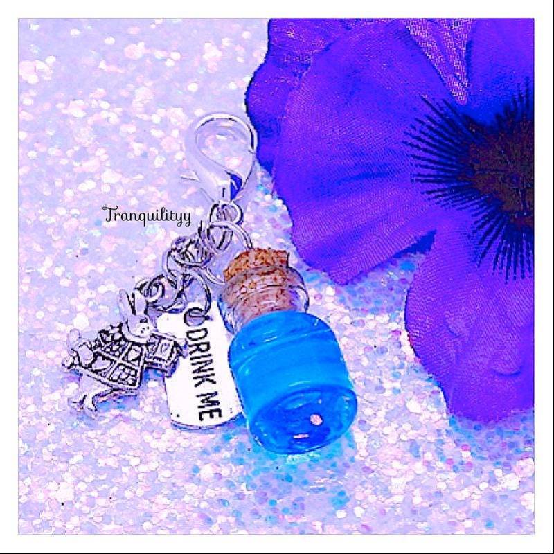 Drink Me Planer Anhänger Alice Im Wunderland Fläschchen Anhänger von tranquilityy