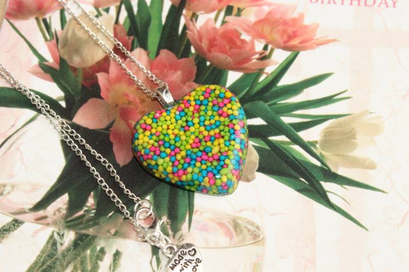 Harz Herz Sprinkle Halskette Kawaii Süße Schmuckstücke Harz Herz Sprinkle Halskette Kawaii Süße Schmuckstücke von tranquilityy