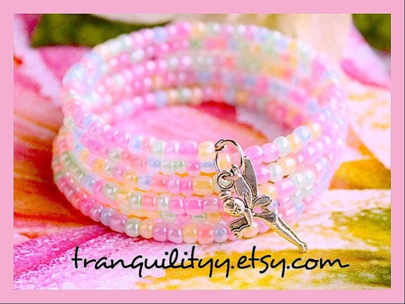 Kawaii Wickelarmband/Pastell Samen Perlen Armband/Kawaii Tinkerbell Bettelarmband /6 Wickelarmband/ Erstellt Von Von'dez von tranquilityy