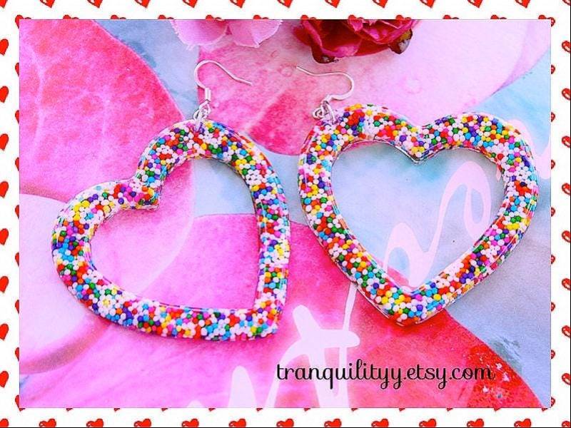 Streuherz-Ohrringe Sterling Silber Haken, Candy-Harz-Schmuck Streuherz-Ohrringe Sterling Silber Haken, Candy-Harz-Schmuck von tranquilityy