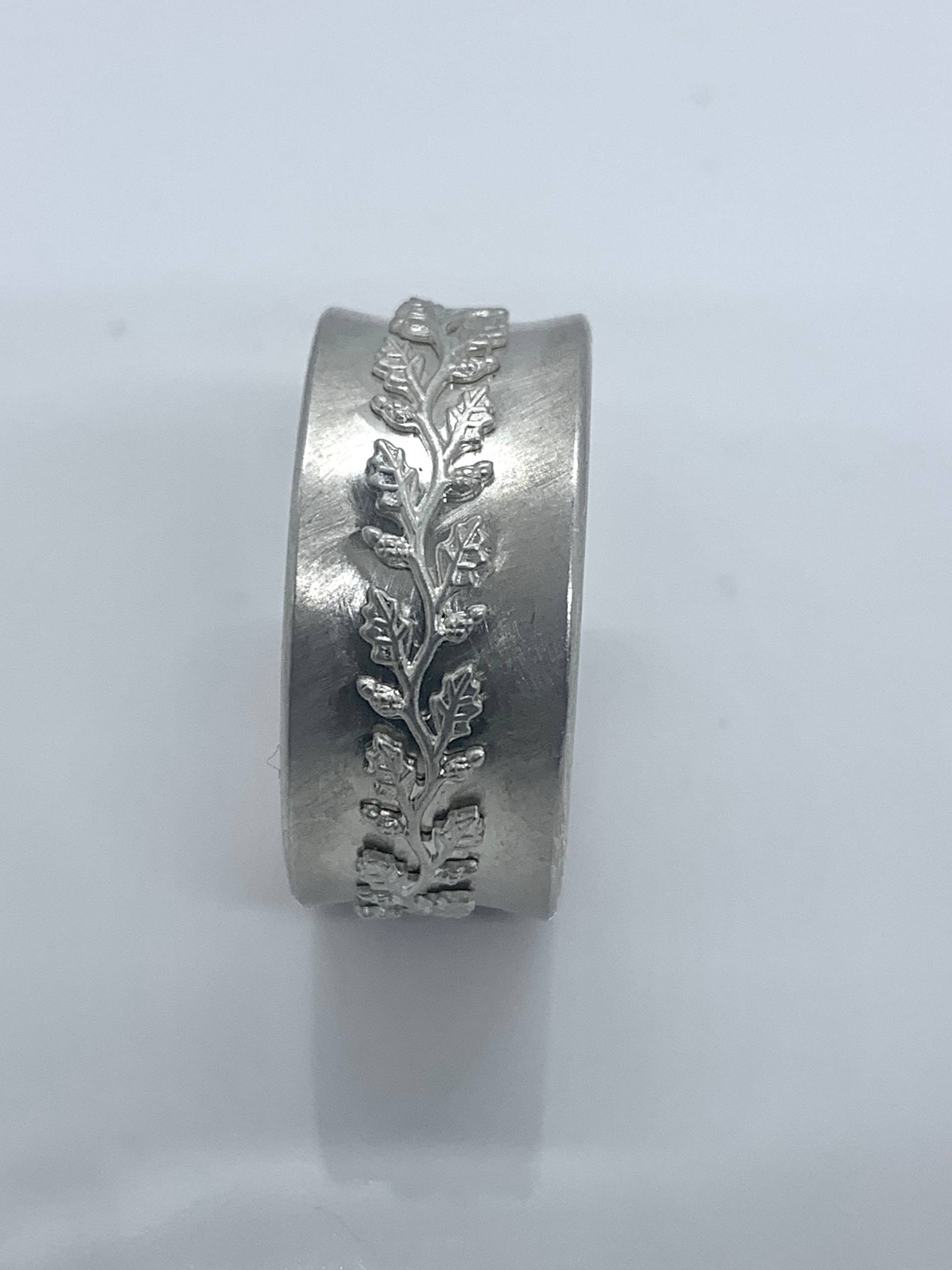 Jagdring Mit Eichenlaub Silber Massiv | In Wunschgröße von traumring
