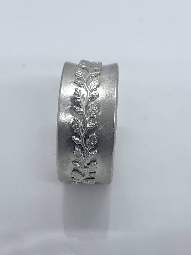 Jagdring Mit Eichenlaub Silber Massiv | In Wunschgröße von traumring